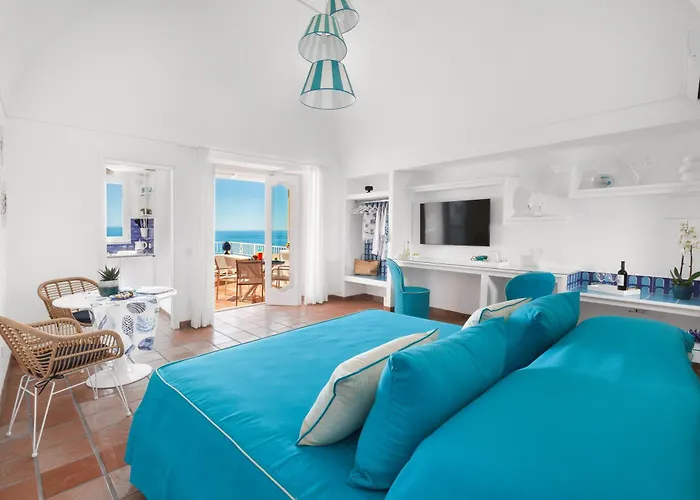 Yourhome - Medusa * Позітано